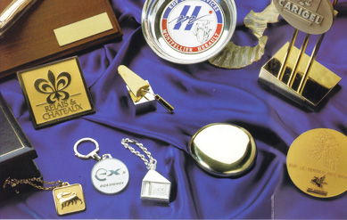 FIA, Fabricant de medaille