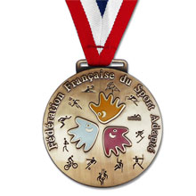 Médaille injectée avec logo en couleur, patine bronze