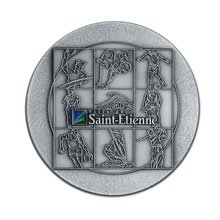 Médaille estampée relief simple, finition vieil argent et couleurs